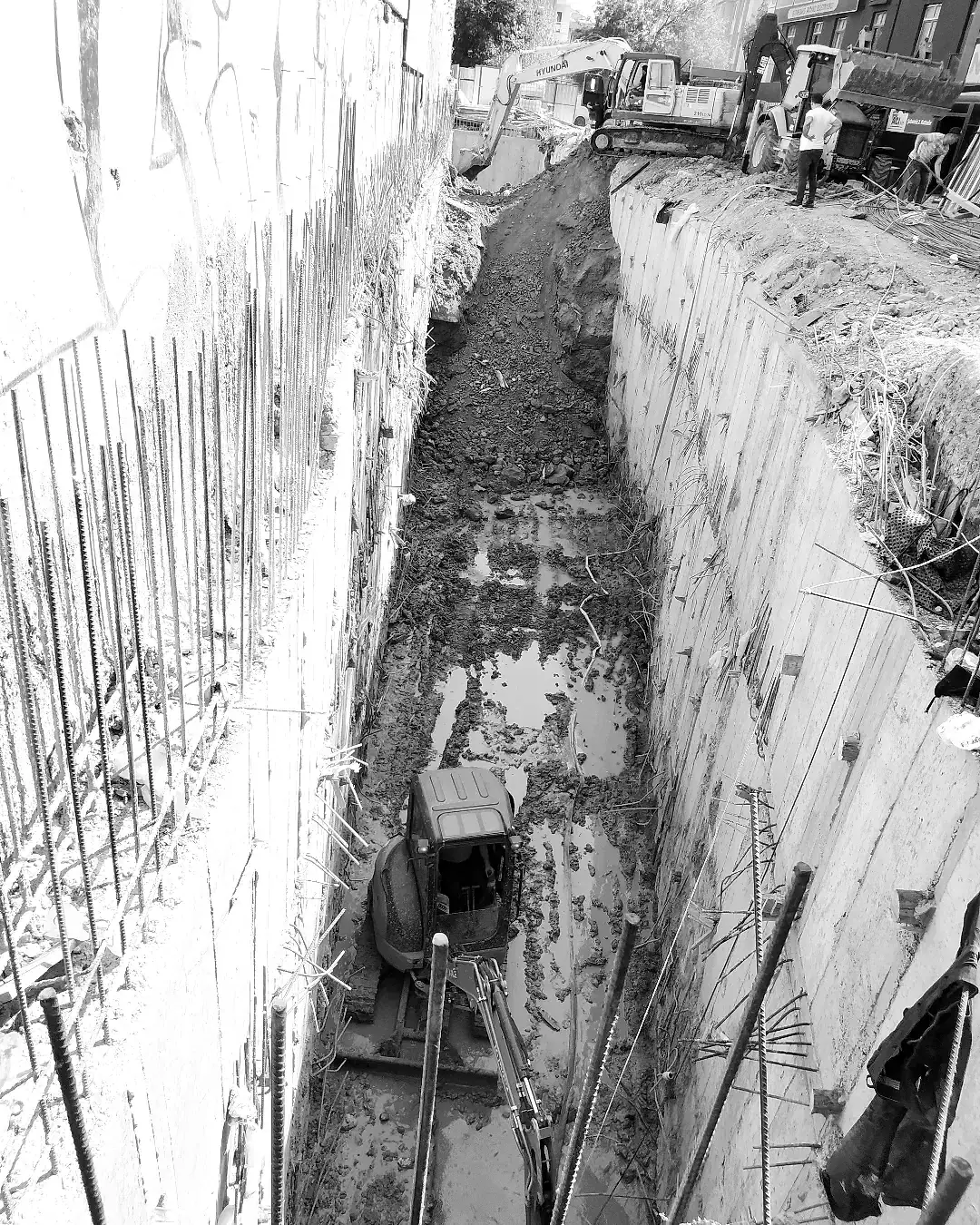 Göktürk Otel Projesi'nde kuyu temel ve hafriyat